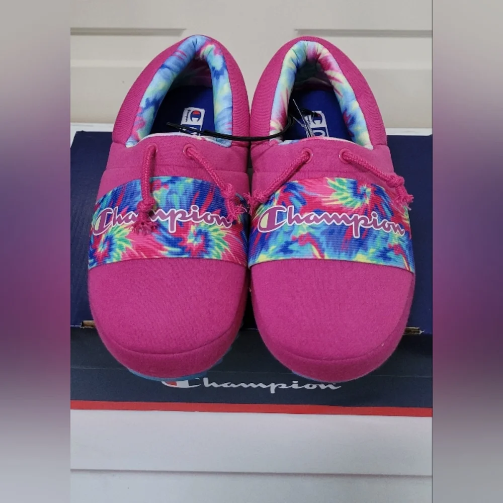 Champion Tie-Dye Pink Slippers with Blue Soles-New With Box Size 6 Youth